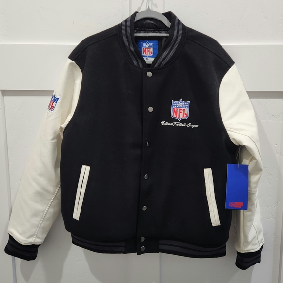 New Men's NFL Varsity Leather Bomber Jacket Size Medium - Retails for $160